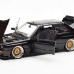 BMW M3 E30 Sport Evolution ブラック カスタムホイール AUTOart 1:18 - image 2 of 8