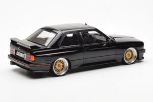 BMW M3 E30 Sport Evolution ブラック カスタムホイール AUTOart 1:18 70562 メタル - 画像 3/8