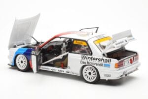 BMW M3 E30 #11 S. Soper Warsteiner DTM 1991 AUTOart 1:18 89146 メタル - 画像 5/8