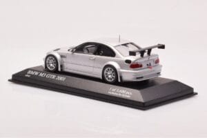 BMW M3 E46 GTR Street シルバー Minichamps 1:43 403012105 メタル - 画像 3/4