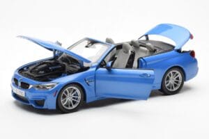 BMW M4 F83 カブリオレ Yas Marina ブルー Paragon 1:18 80432339612 メタル - 画像 2/8