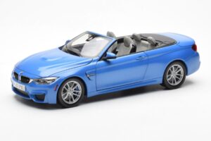 BMW M4 F83 カブリオレ Yas Marina ブルー Paragon 1:18