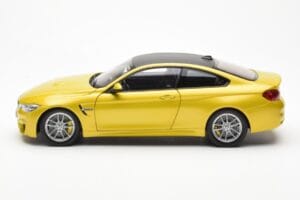 BMW M4 F82 オースティンイエロー メタリック Paragon 1:18 80432339606 メタル - 画像 4/8