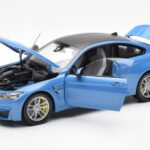 BMW M4 F82 ヤスマリナブルー Paragon 1:18 - image 2 of 8