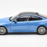 BMW M4 F82 ヤスマリナブルー Paragon 1:18 - image 4 of 8