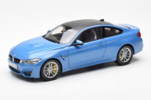 BMW M4 F82 ヤスマリナブルー Paragon 1:18