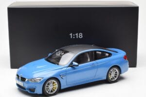 BMW M4 F82 ヤスマリナブルー Paragon 1:18 PA-97102 メタル - 画像 8/8