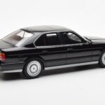 BMW M5 E34 ブラック Otto 1:18 - image 2 of 6