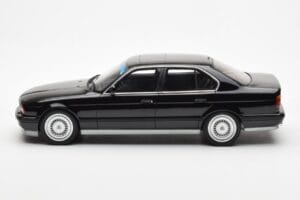 BMW M5 E34 ブラック Otto 1:18 OT690 レジン - 画像 3/6