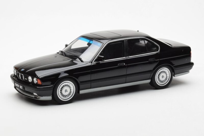 BMW M5 E34 ブラック Otto 1:18