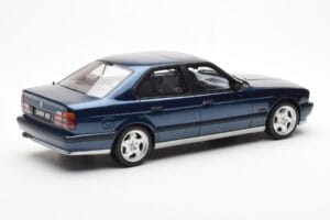 BMW M5 E34 ブルー Metallic Otto 1:18 OT576 レジン - 画像 2/6