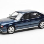 BMW M5 E34 ブルー Metallic Otto 1:18