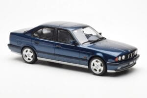 BMW M5 E34 ブルー Metallic Otto 1:18 OT576 レジン - 画像 4/6