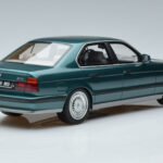 BMW M5 E34 Cecotto Edition グリーン Otto 1:18 - image 2 of 6