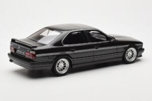 BMW M5 E34 Hartge H5 V12 Diamond ブラック Metallic Otto 1:18 OT362 レジン - 画像 2/6