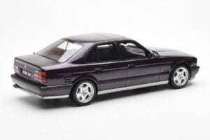 BMW M5 E34 バイオレット Otto 1:18 OT106 レジン - 画像 2/6