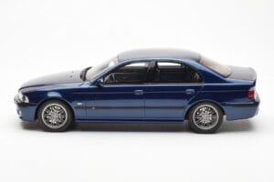 BMW M5 E39 Avus Blue Paint Issue Otto 1:18 OT070 レジン - 画像 3/6