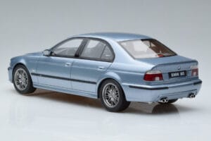 BMW M5 E39 シルバーウォーターブルー Otto 1:18 OT554 レジン - 画像 5/6