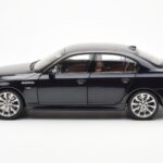 BMW M5 E60 カーボンブラック Kyosho 1:18 - image 4 of 8