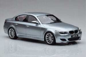 BMW M5 E60 シルバー Otto 1:18 OT426 レジン - 画像 4/6