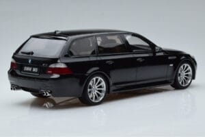 BMW M5 E61 Touring ブラック Otto 1:18 OT1020 レジン - 画像 2/6