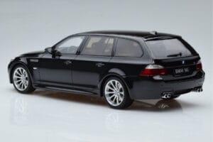 BMW M5 E61 Touring ブラック Otto 1:18 OT1020 レジン - 画像 5/6