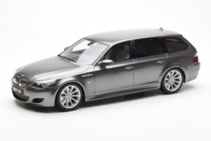 BMW M5 E61 Touring グレー Otto 1:18
