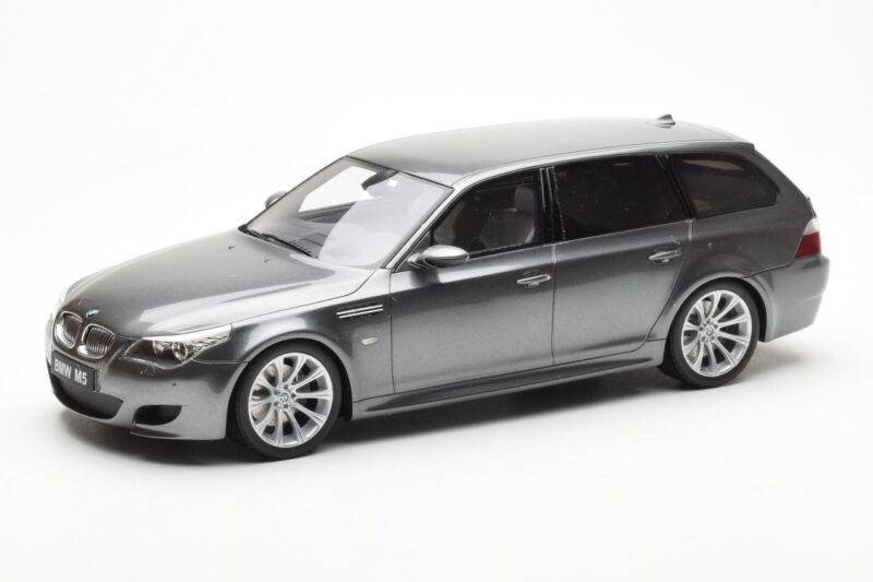 BMW M5 E61 Touring グレー Otto 1:18