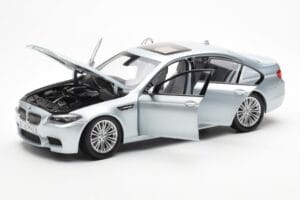 BMW M5 F10 シルバーストーンシルバー Paragon 1:18 80432186353 メタル - 画像 2/8