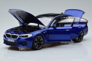 BMW M5 F90 マリナベイブルー Norev 1:18 80432454783 メタル - 画像 2/7
