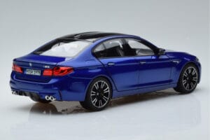 BMW M5 F90 マリナベイブルー Norev 1:18 80432454783 メタル - 画像 3/7