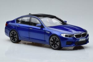 BMW M5 F90 マリナベイブルー Norev 1:18 80432454783 メタル - 画像 5/7
