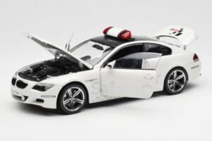 BMW M6 E63 MotoGP Safety Car 2006 Kyosho 1:18 08707GPB メタル - 画像 2/8