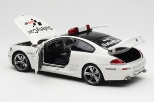 BMW M6 E63 MotoGP Safety Car 2006 Kyosho 1:18 08707GPB メタル - 画像 5/8