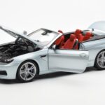 BMW M6 F12 カブリオレ Silverstone シルバー II Paragon 1:18 - image 2 of 8