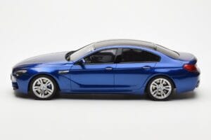 BMW M6 F06 グランクーペ ブルー GT Spirit 1:18 GT184 レジン - 画像 3/6