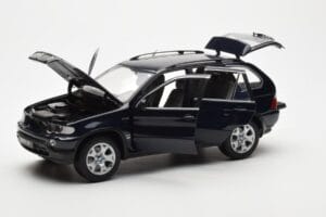 BMW X5 4.4i E53 ダークブルー Kyosho 1:18 08521DB メタル - 画像 2/8