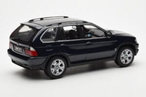 BMW X5 4.4i E53 ダークブルー Kyosho 1:18 08521DB メタル - 画像 3/8