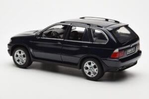 BMW X5 4.4i E53 ダークブルー Kyosho 1:18 08521DB メタル - 画像 7/8