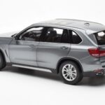 BMW X5 F15 スペースグレー Paragon 1:18 - image 7 of 8