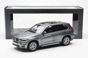 BMW X5 F15 スペースグレー Paragon 1:18 80432318988 メタル - 画像 8/8