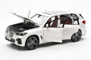 BMW X5 G05 ホワイト Paragon 1:18 80432450996 メタル - 画像 2/8