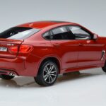 BMW X6M F86 レッド Norev 1:18 183242 メタル - image 3 of 7