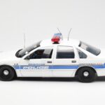 Chevrolet Caprice Sebring ポリス UT Models 1:18 - image 3 of 6