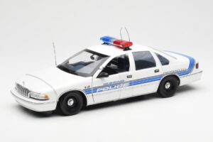 Chevrolet Caprice Sebring ポリス UT Models 1:18