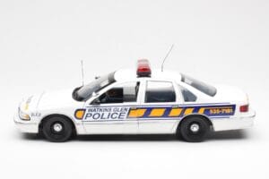Chevrolet Caprice Watkins Glen ポリス UT Models 1:18 21028 メタル - 画像 3/6