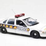 Chevrolet Caprice Watkins Glen ポリス UT Models 1:18 - image 4 of 6