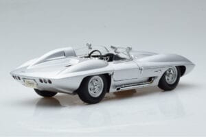 Chevrolet Corvette C1 Stingray Concept AUTOart 1:18 71000 メタル - 画像 3/8