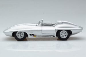 Chevrolet Corvette C1 Stingray Concept AUTOart 1:18 71000 メタル - 画像 5/8