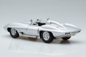 Chevrolet Corvette C1 Stingray Concept AUTOart 1:18 71000 メタル - 画像 7/8